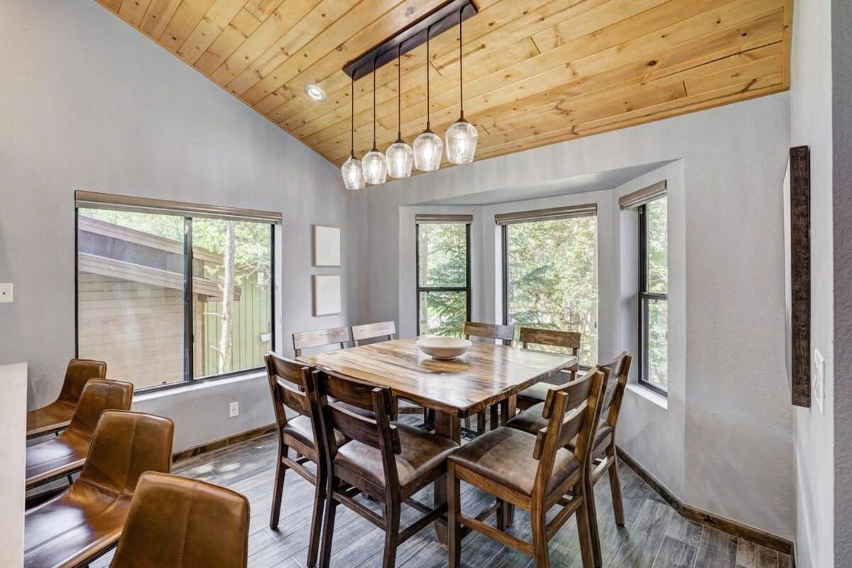 Luxury Modern Townhome Steps To Ski Lifts And Downtown With Nature At Your Patio Breckenridge Exterior photo